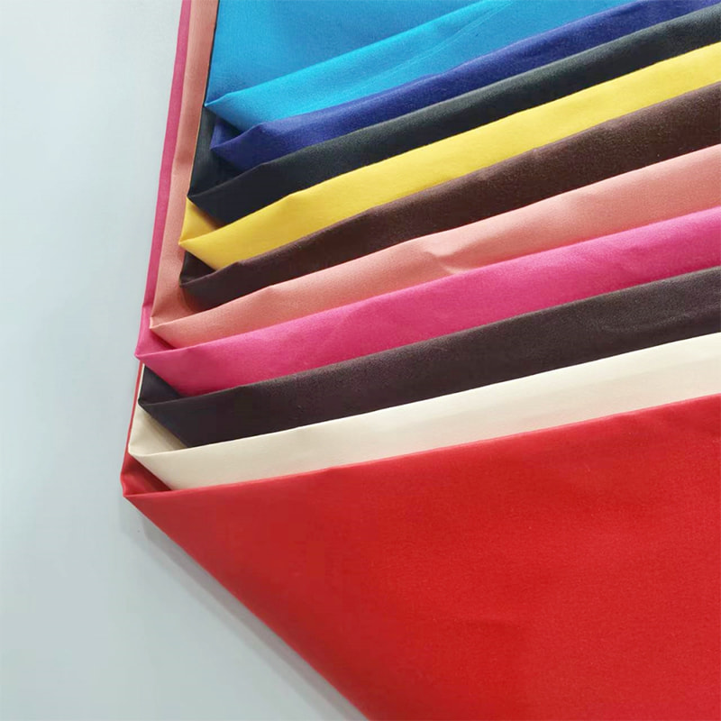 TMIE-08-1-1 70GSM 122CM Gömlek Konfeksiyon Yumuşak ve Parlak Kumaş Cilalı Polyester Poplin Kumaş ile Boyalı% 100 Polyester Malzeme