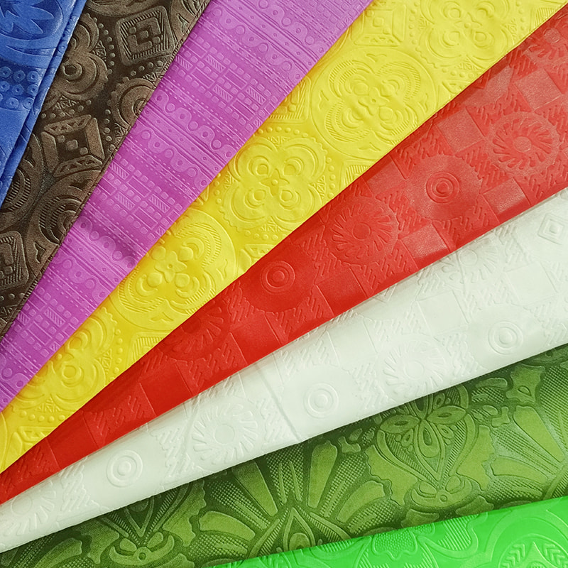 TMIE-08-2-3 115GSM %100 Polyester Yüksek Yoğunluklu Yüksek Sayıda Boyalı Geometri Desenli Kabartmalı Poli Poplin Kumaş